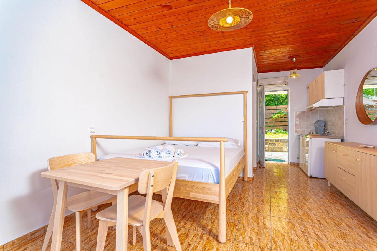 The Life Suites Limniónas Extérieur photo